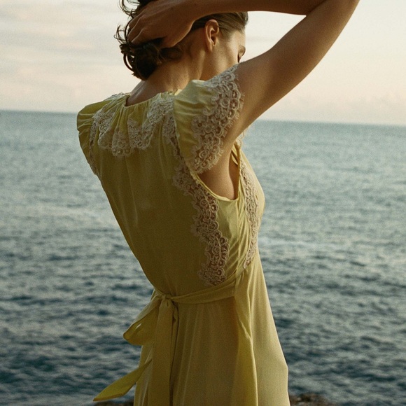 Doen grace dress in yellow rose - Picture 9 of 10